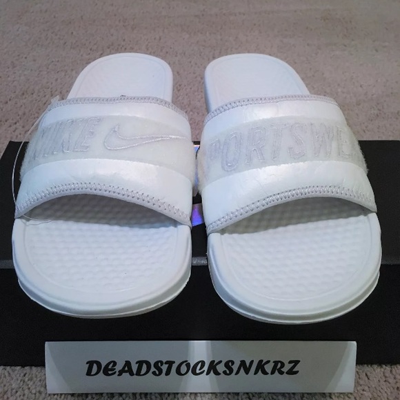 Nike Other - Nike Benassi JDI Tivek Sandals